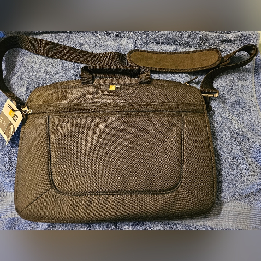 Case Logic 15.6" Laptop bag.